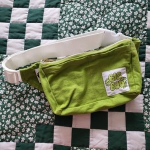 Big Bud Press Belt Bag in Green